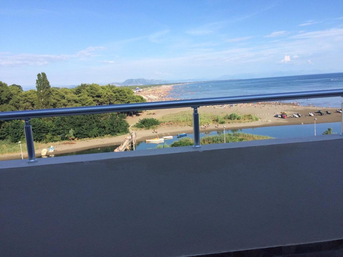 Sand And Sea Apartments 울친 외부 사진