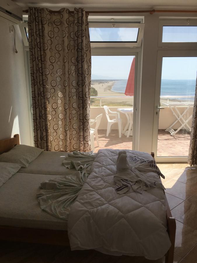 Sand And Sea Apartments 울친 외부 사진